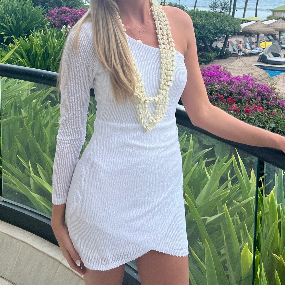 One Shoulder Mini Dress Francesca’s - M